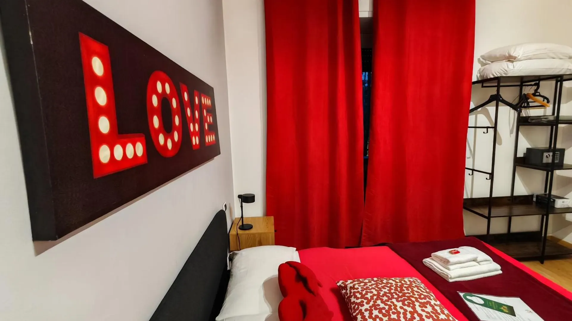 Ad Trastevere Guest House - By Ad Roma 2*, Ρώμη